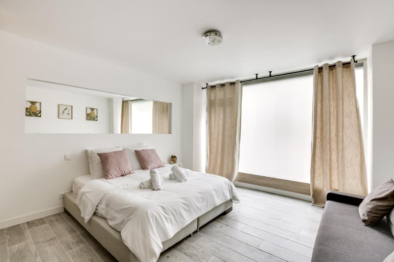 Upper Class Nearby Francois Mitterrand Library Apartment
